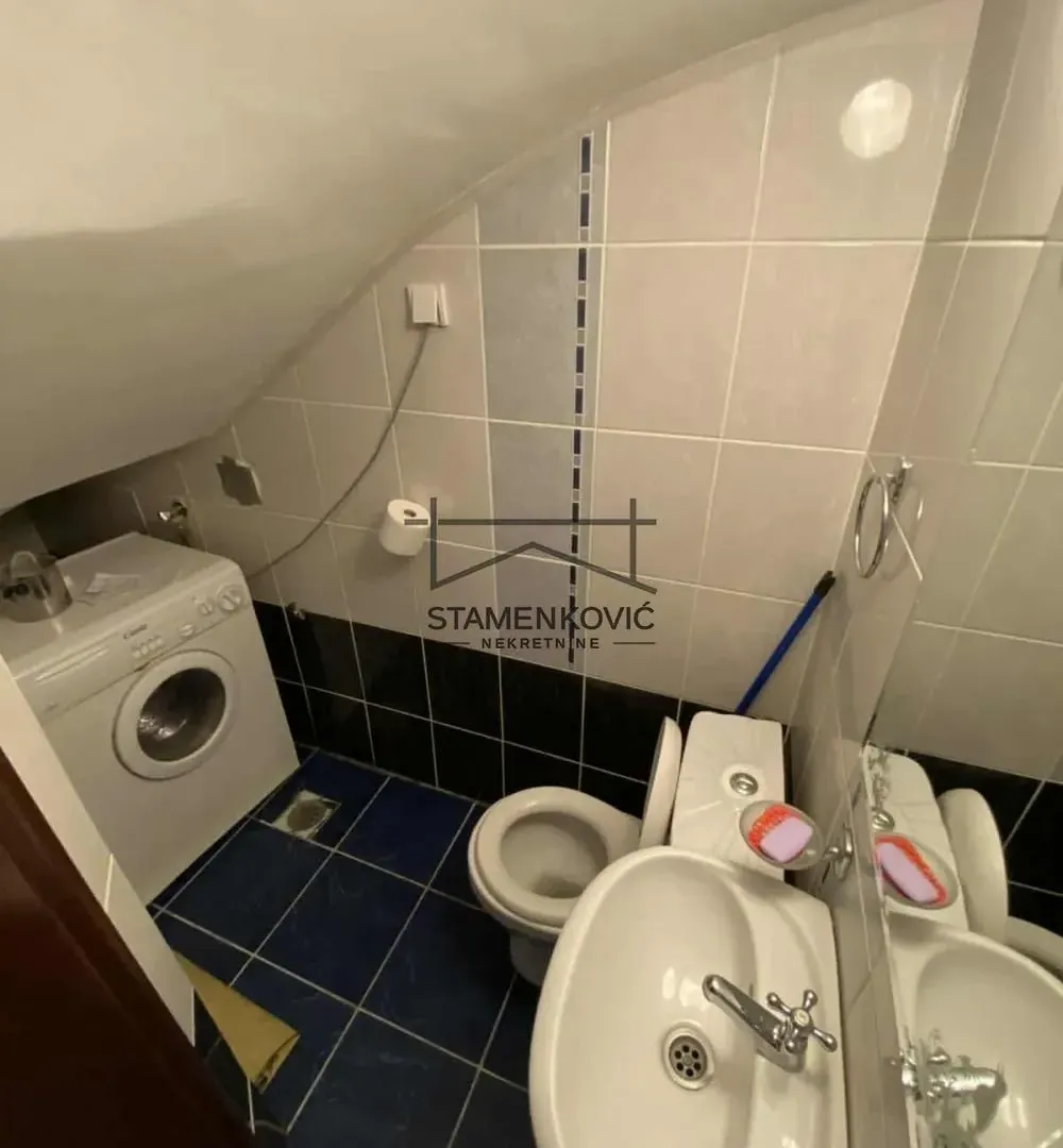 Prodaja, trosoban stan, 100m², Sajam, Novi Sad Sve Podlokacije