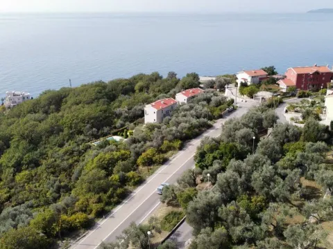 Prodaja, plac, 1700m², Reževići, Budva - image 1