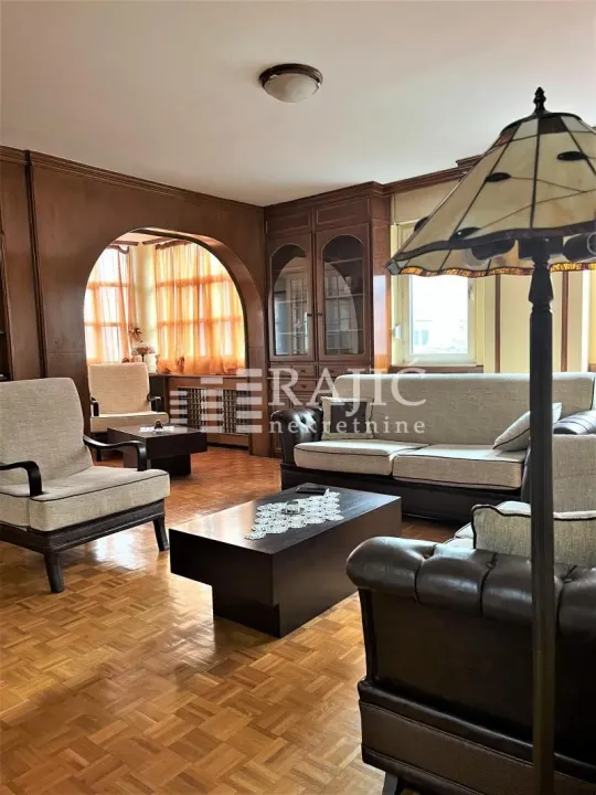 Rent, four bedroom apartment, 117m², Vračar Centar, Vračar Sve Podlokacije