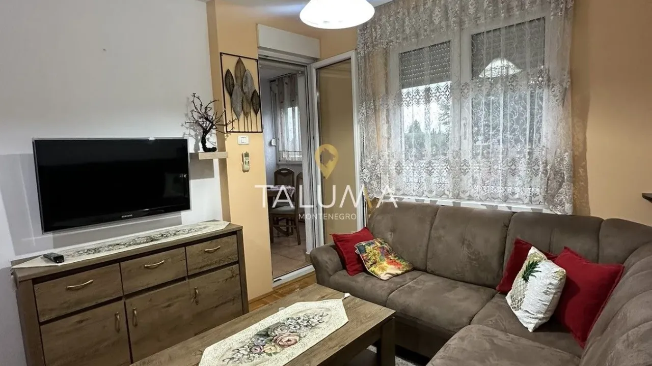 Izdavanje, jednosoban stan, 41m², Pobrežje, Podgorica