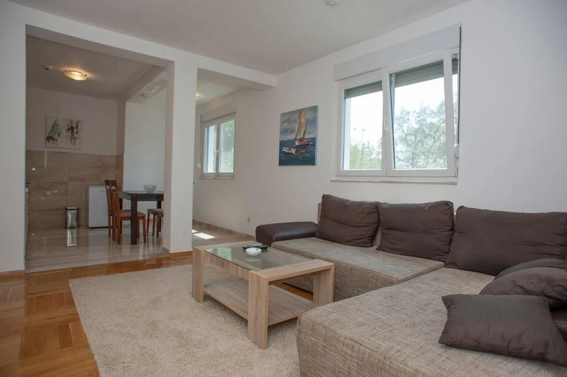 Sale, house, 400m², Perazića do, Budva