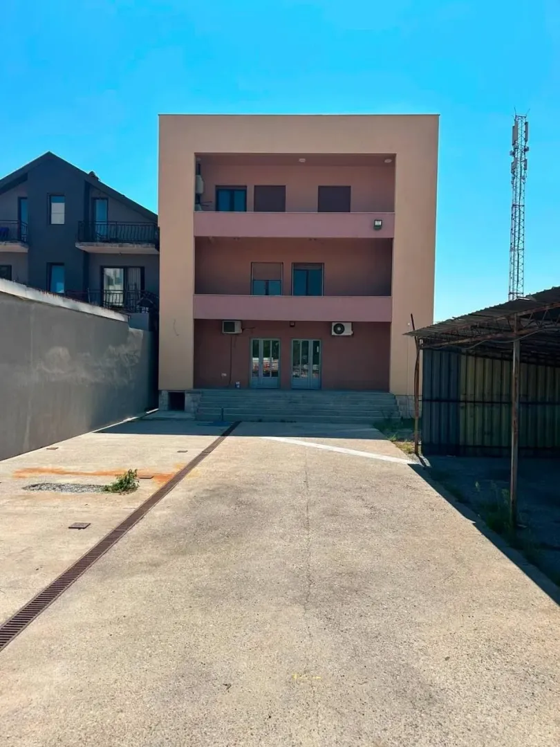 Rent, office space, 300m², Zabjelo, Podgorica