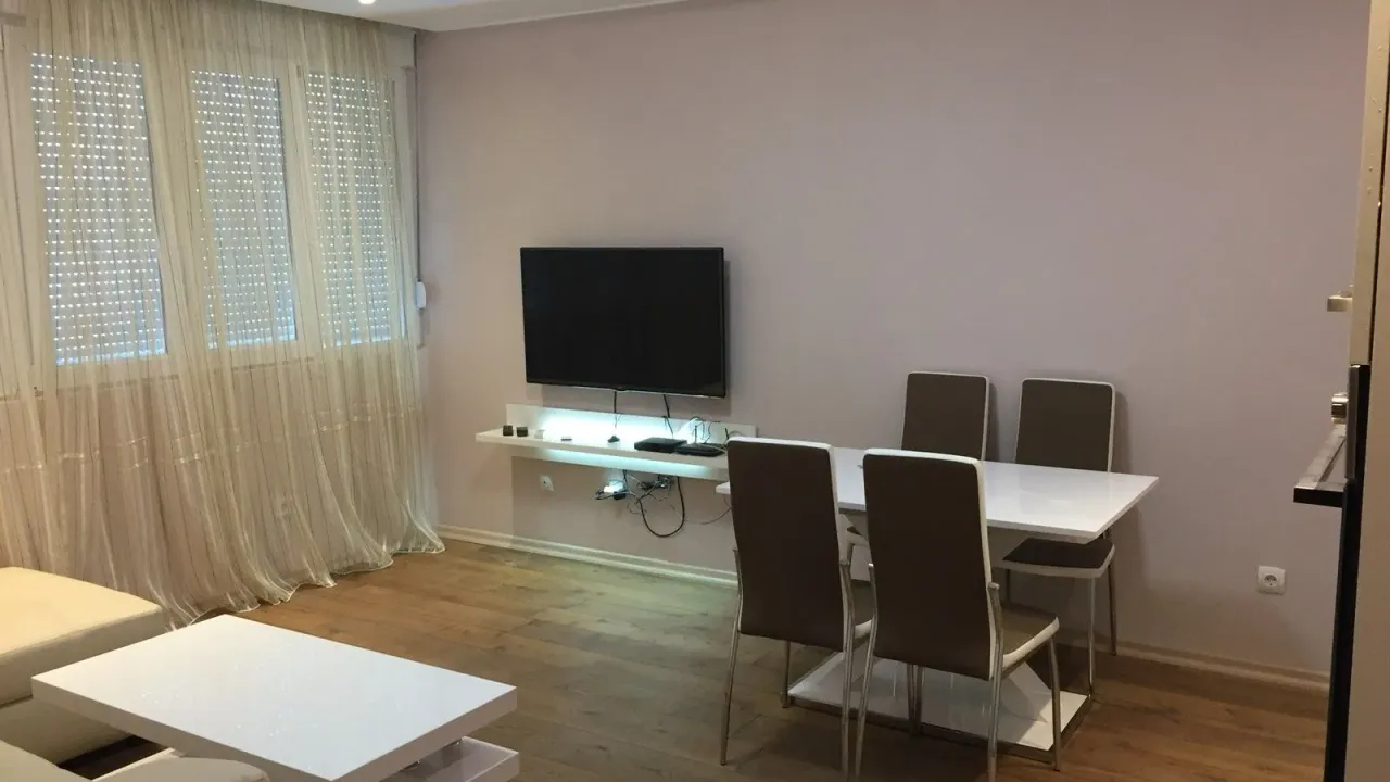 Izdavanje, stan, 45m², Centar, Podgorica
