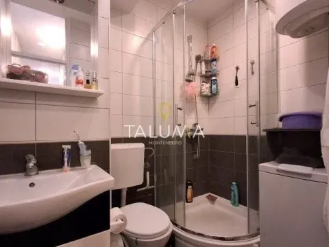 Sale, one bedroom apartment, 54m², Tuški Put, Podgorica - image 6