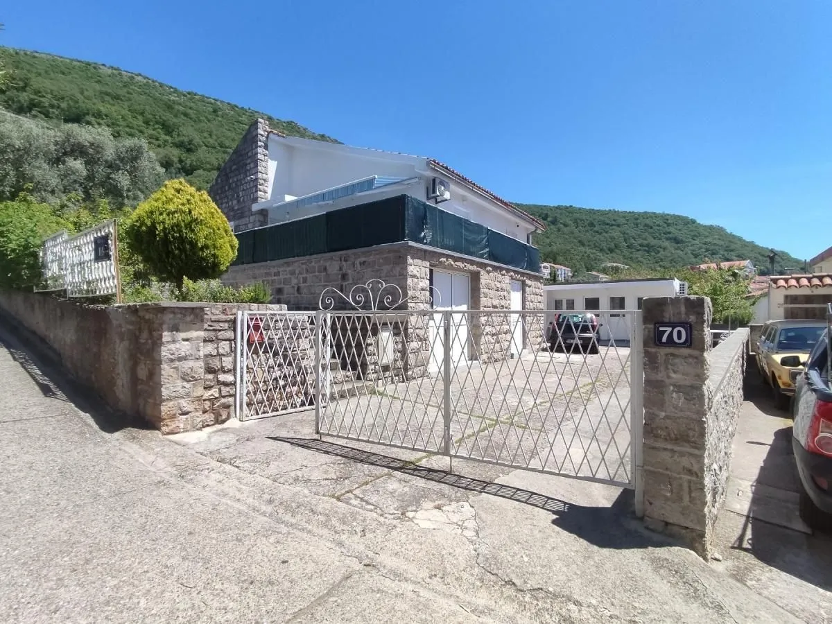 Sale, house, 141m², Petrovac, Budva