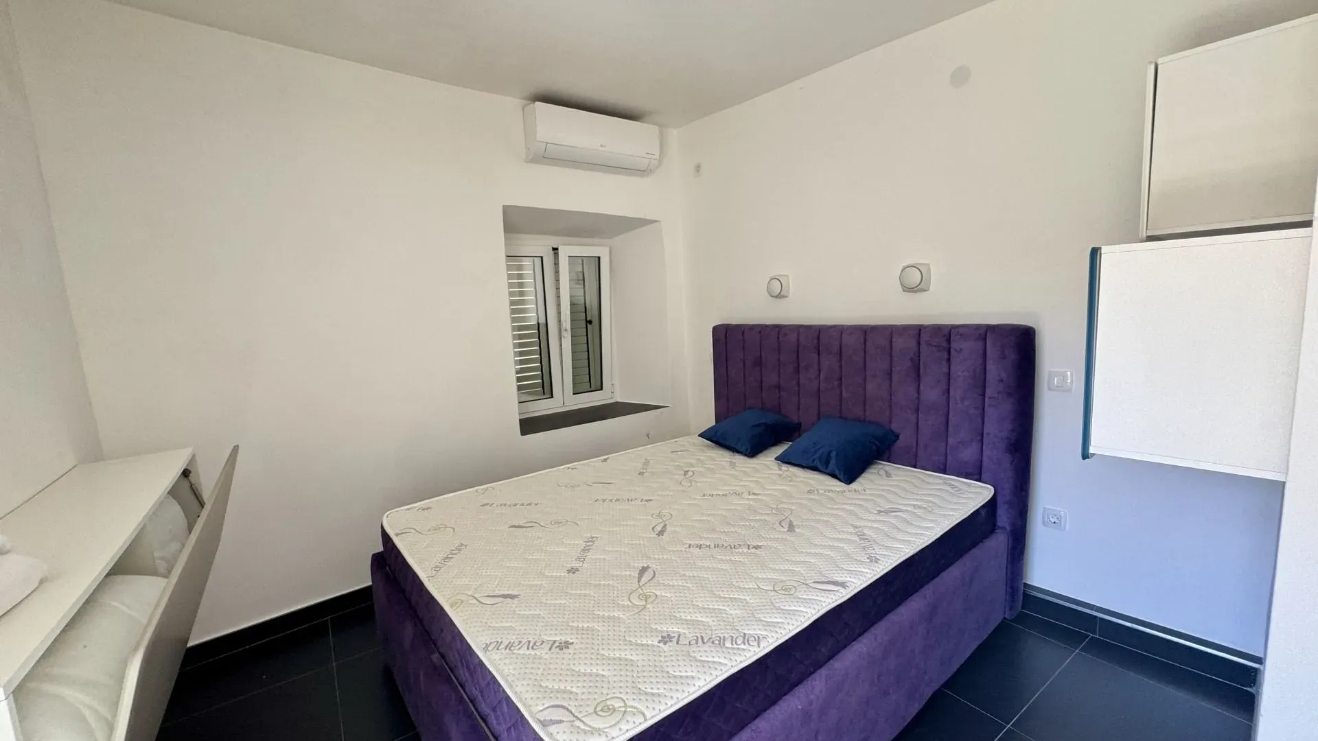 Izdavanje, jednosoban stan, 40m², Stari Grad, Budva