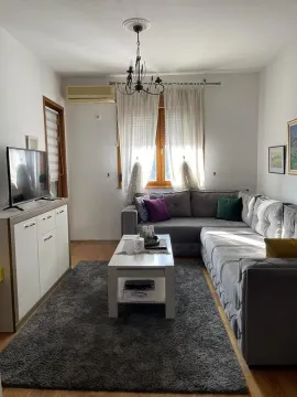 Izdavanje, jednosoban stan, 40m², Pobrežje, Podgorica - image 17