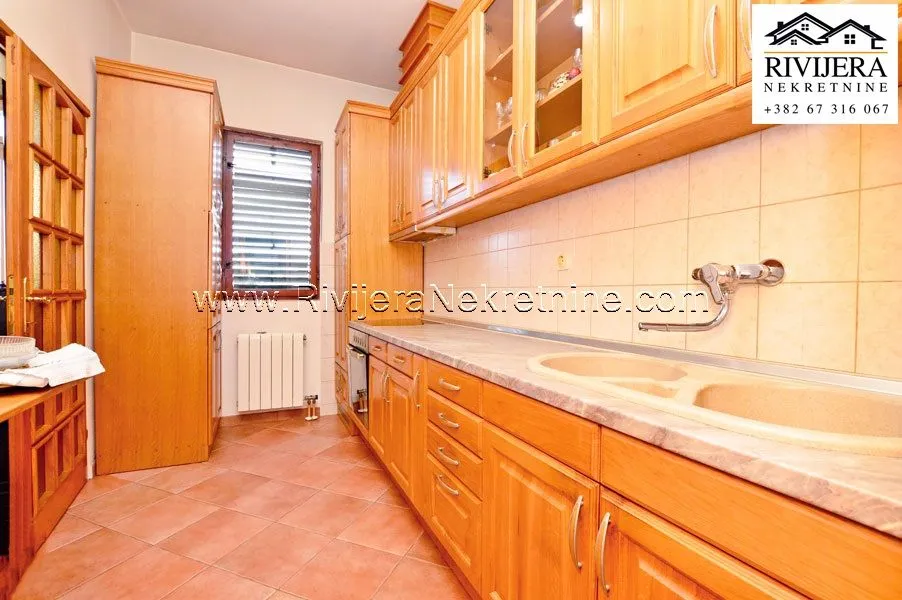Prodaja, kuća, 320m², Bijela, Herceg Novi