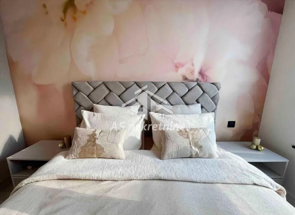 Rent, three bedroom apartment, 80m², Savski Venac, Beograd
