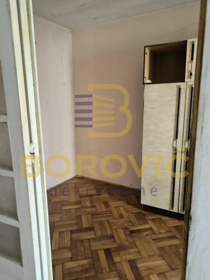 Sale, three bedroom apartment, 77m², Stari Grad, Beograd