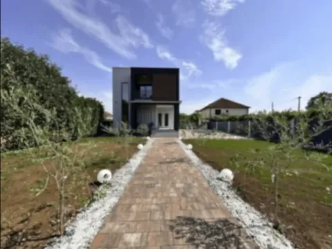 Prodaja, kuća, 150m², Donja Gorica, Podgorica - image 3