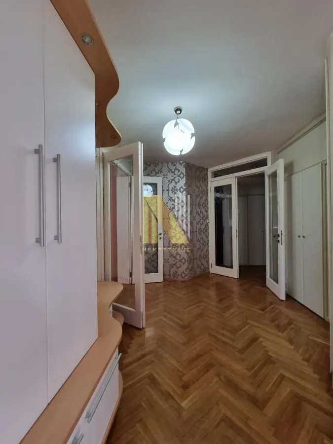 Sale, house, 500m², Telep, Novi Sad Sve Podlokacije