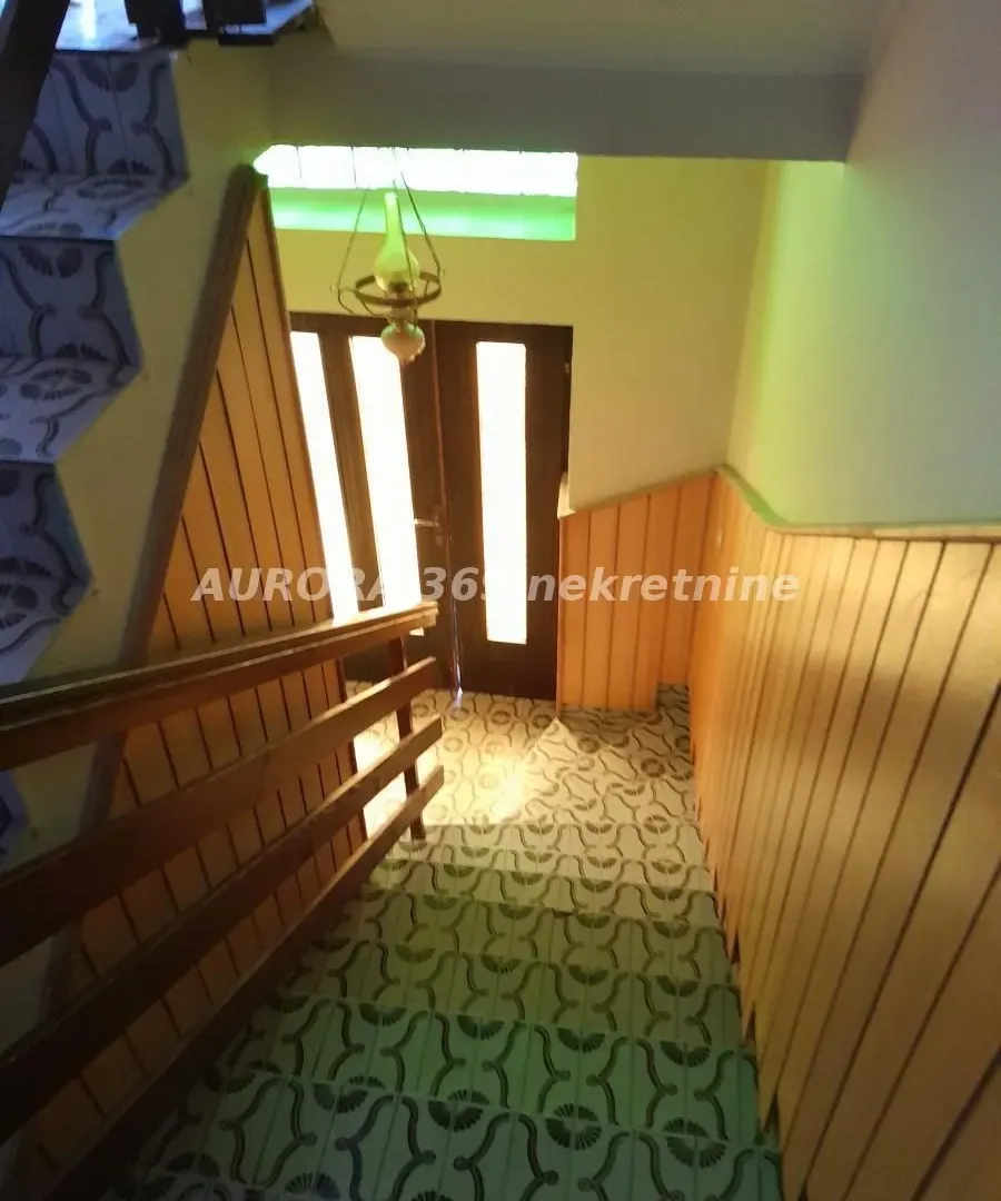 Prodaja, kuća, 161m², Futog, Novi Sad Sve Podlokacije