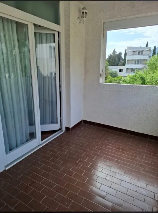 Sale, one bedroom apartment, 45m², Sutomore, Bar