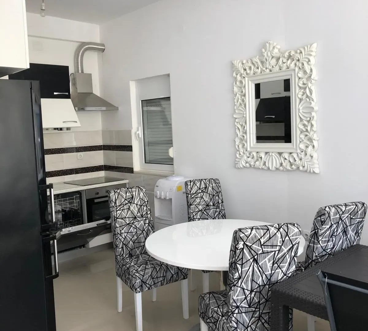 Prodaja, dvosoban stan, 100m², Pinješ, Ulcinj