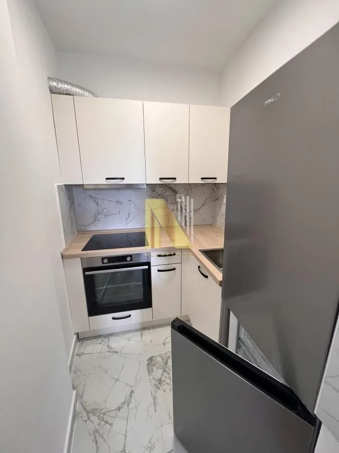 Izdavanje, garsonjera, 30m², Avijatičarsko naselje, Novi Sad Sve Podlokacije