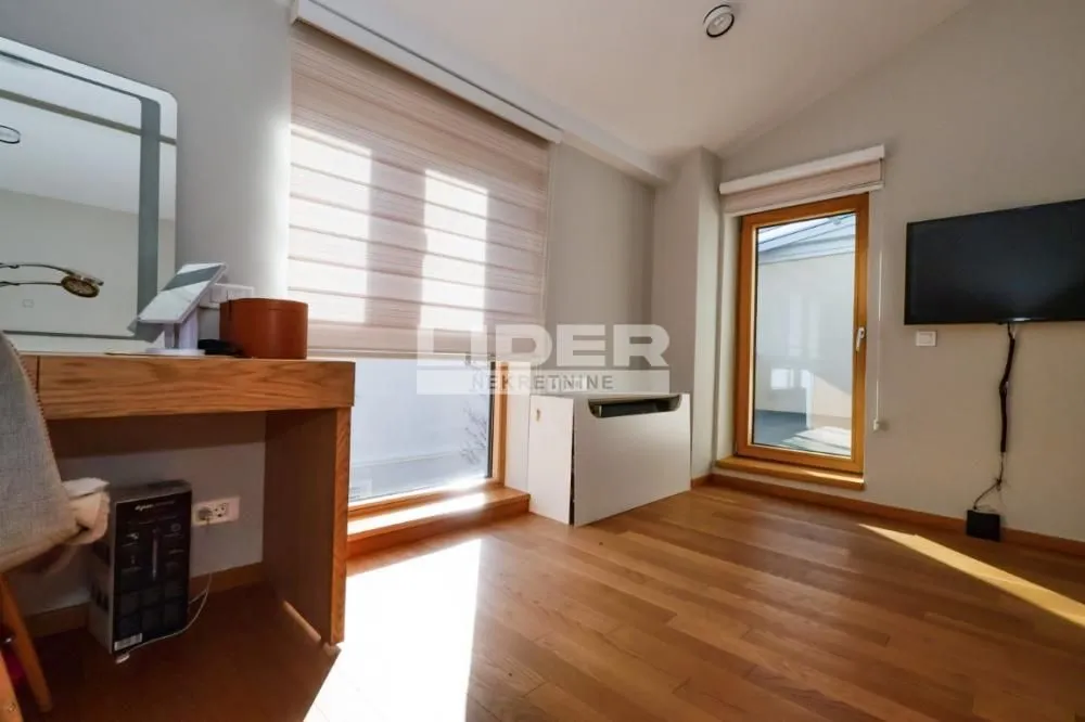 Prodaja, kuća, 279m², Košutnjak, Beograd