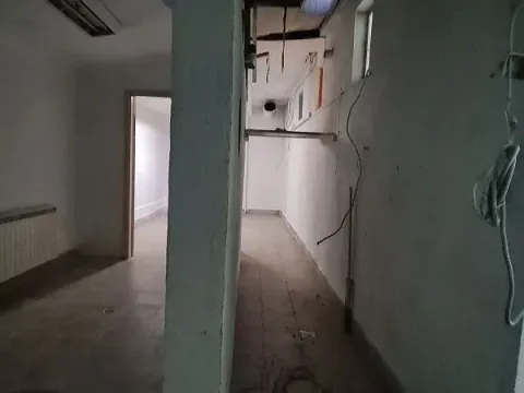 Izdavanje, poslovni prostor, 350m², Mirijevo 1, Mirijevo Sve Podlokacije - image 6