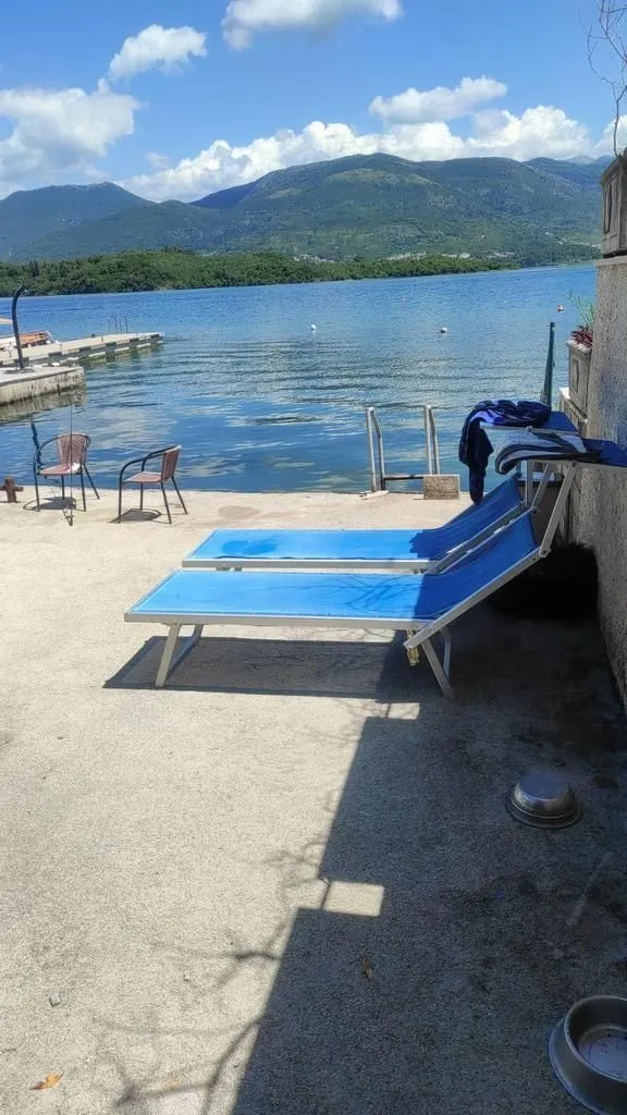 Sale, house, 387m², Đuraševići, Tivat