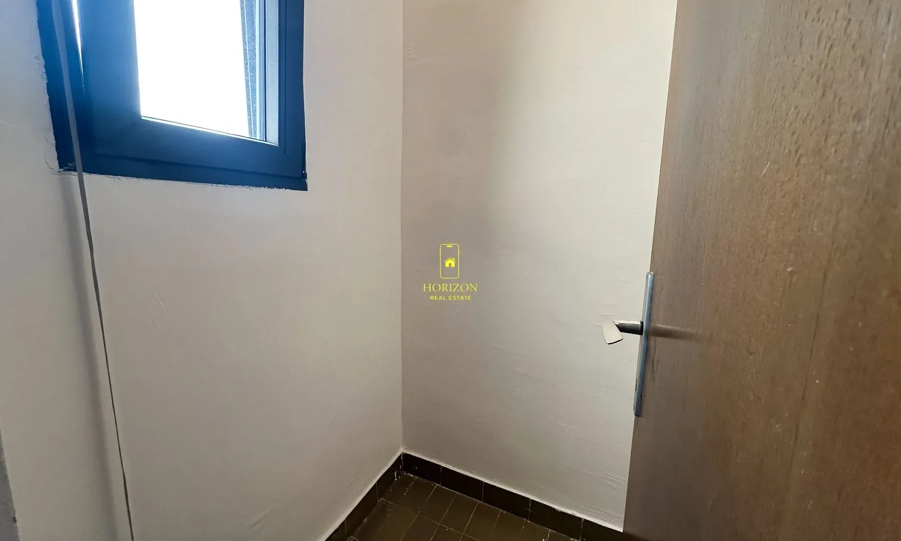 Prodaja, trosoban stan, 96m², Blok 6, Podgorica