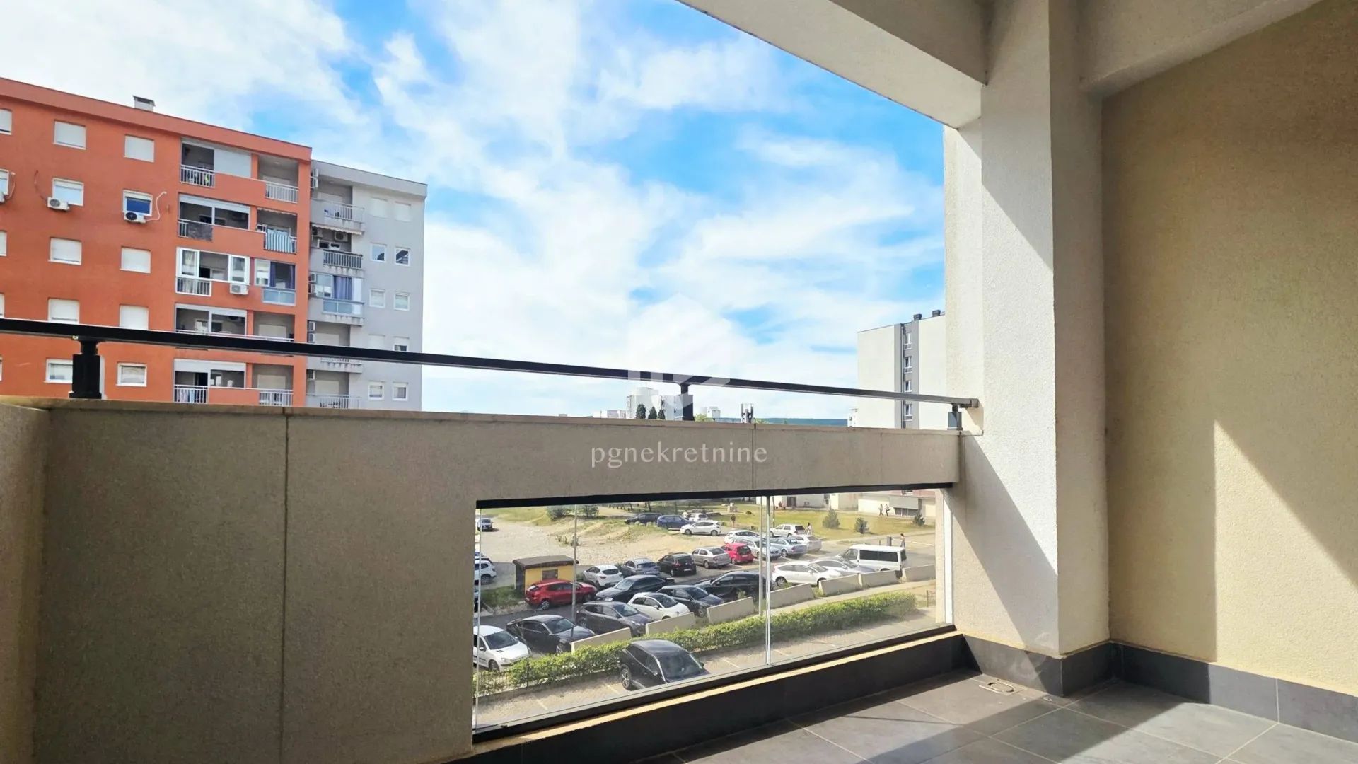 Rent, two bedroom apartment, 69m², City Kvart, Podgorica