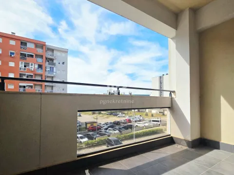 Rent, two bedroom apartment, 69m², City Kvart, Podgorica - image 12