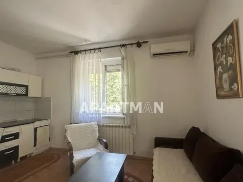 Sale, apartment, 32m², Kalenić Pijaca, Vračar Sve Podlokacije - image 2