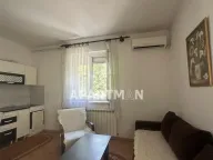 Prodaja, stan, 32m², Kalenić Pijaca, Vračar Sve Podlokacije - image 2