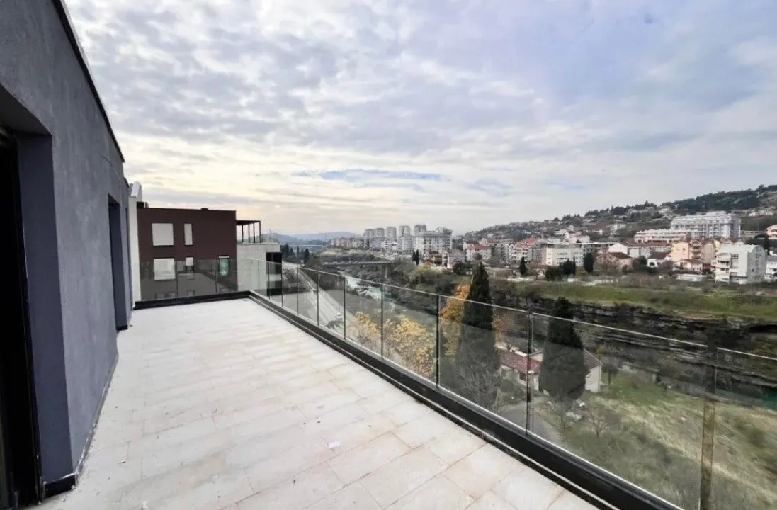 Sale, three bedroom apartment, 170m², Zagorič, Podgorica