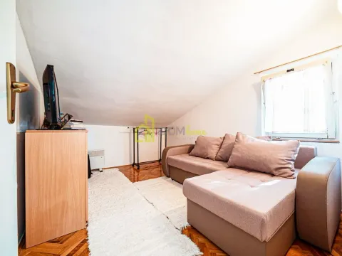Prodaja, trosoban stan, 70m², Budva, Crna Gora - image 13