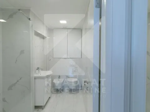 Izdavanje, dvosoban stan, 123m², Momišići, Podgorica - image 15