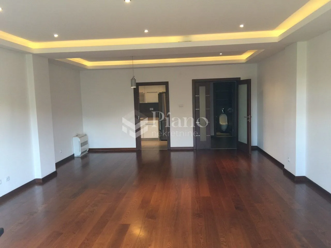 Rent, two bedroom apartment, 166m², Podgorica, Crna Gora