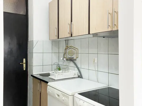 Sale, two bedroom apartment, 80m², Stari Aerodrom, Podgorica - image 7