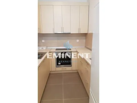 Izdavanje, dvosoban stan, 60m², Tašmajdan, Palilula Sve Podlokacije - image 5