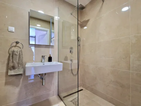 Prodaja, jednosoban stan, 41m², Budva, Crna Gora - image 14