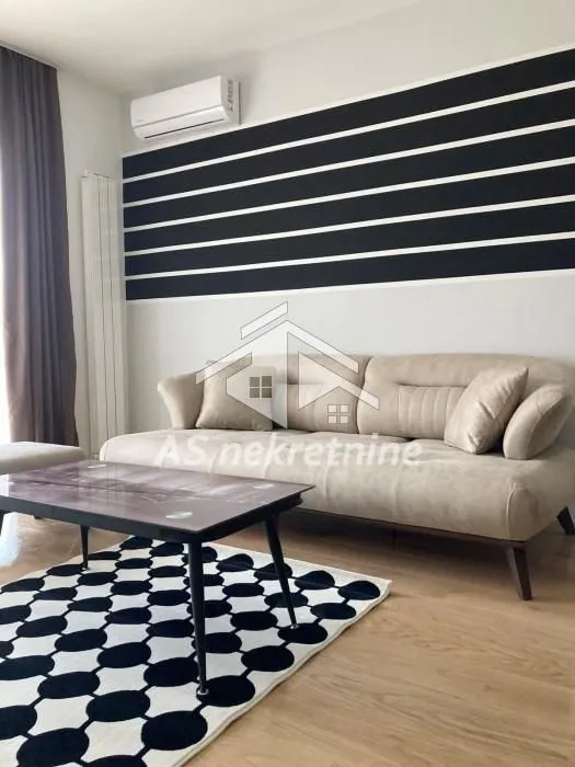 Izdavanje, dvosoban stan, 58m², Savski Venac, Beograd