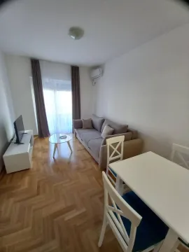Rent, one bedroom apartment, 44m², Lazi, Budva - image 21