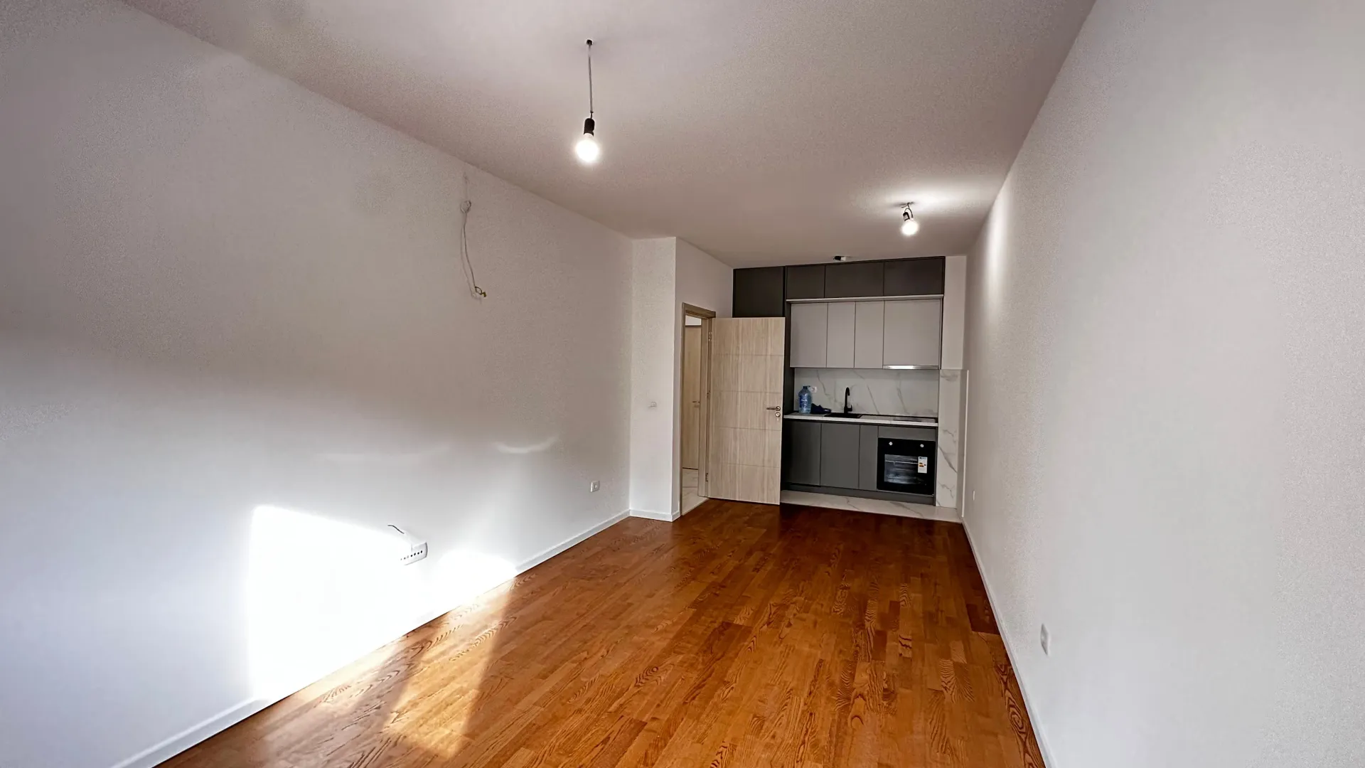 Izdavanje, jednosoban stan, 45m², Pobrežje, Podgorica