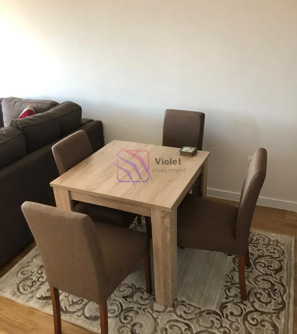 Izdavanje, jednosoban stan, 46m², Central Point, Podgorica