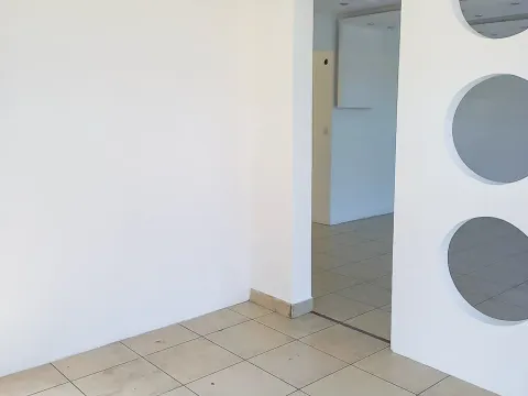 Izdavanje, poslovni prostor, 102m², Pobrežje, Podgorica - image 6