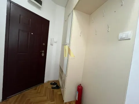 Izdavanje, dvosoban stan, 39m², Bulevar Evrope, Novi Sad Sve Podlokacije - image 16