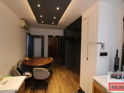 Prodaja, dvosoban stan, 63m², Bulevar Oslobodjenja, Novi Sad Sve Podlokacije - image 4