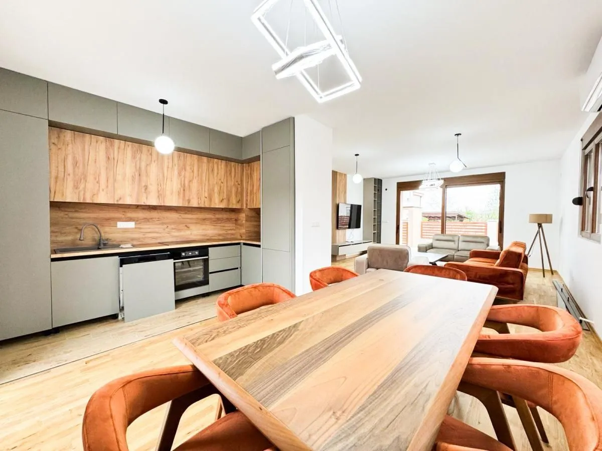 Rent, house, 140m², Donja Gorica, Podgorica