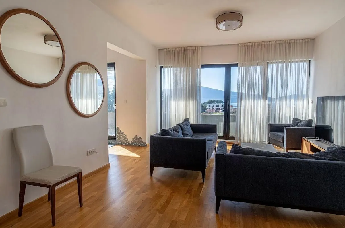 Prodaja, trosoban stan, 129m², Donja Lastva, Tivat