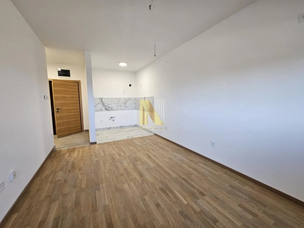 Sale, three bedroom apartment, 60m², Avijatičarsko naselje, Novi Sad Sve Podlokacije