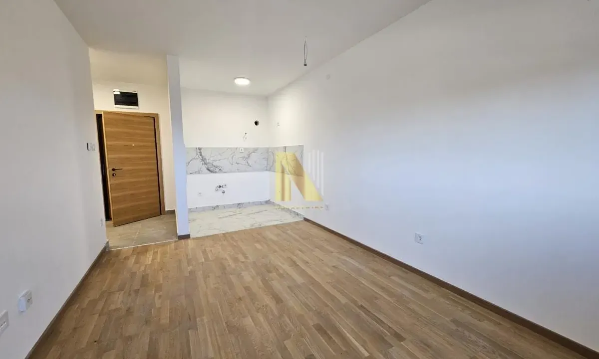 Prodaja, trosoban stan, 60m², Avijatičarsko naselje, Novi Sad Sve Podlokacije