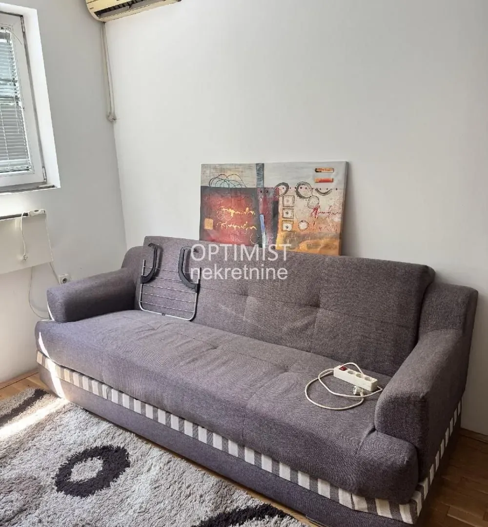 Prodaja, stan, 17m², Južni Bulevar, Vračar Sve Podlokacije