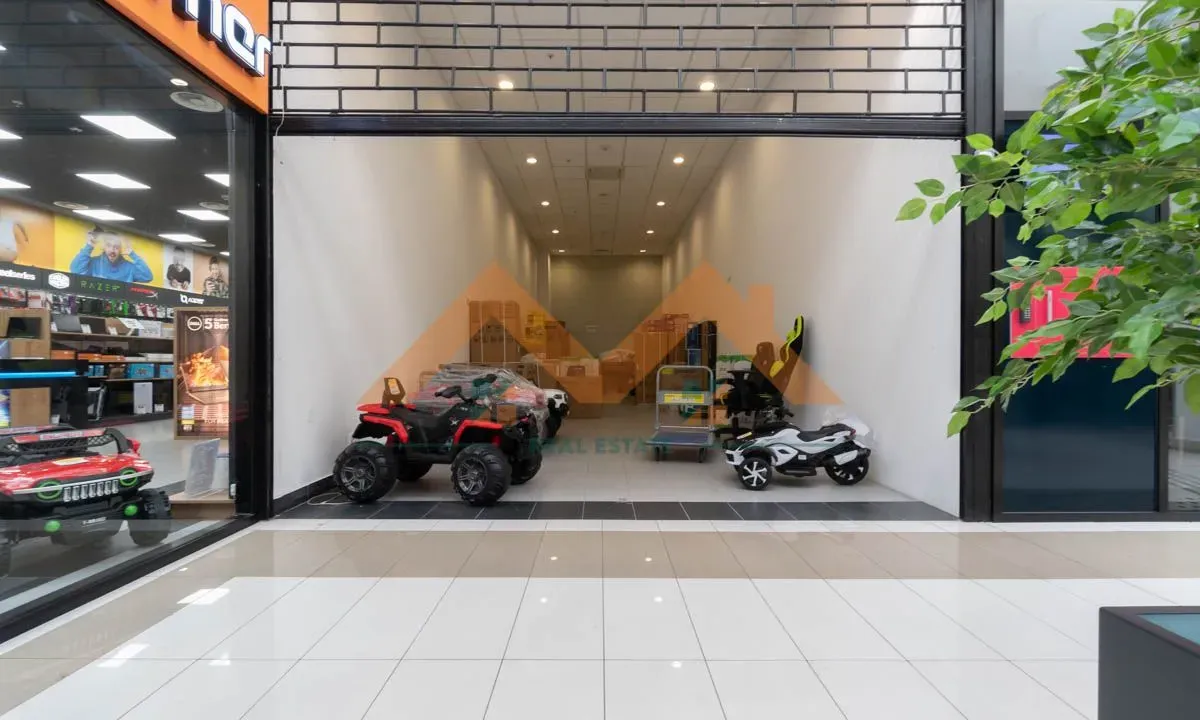 Prodaja, poslovni prostor, 103m², Dalmatinska ulica, Podgorica