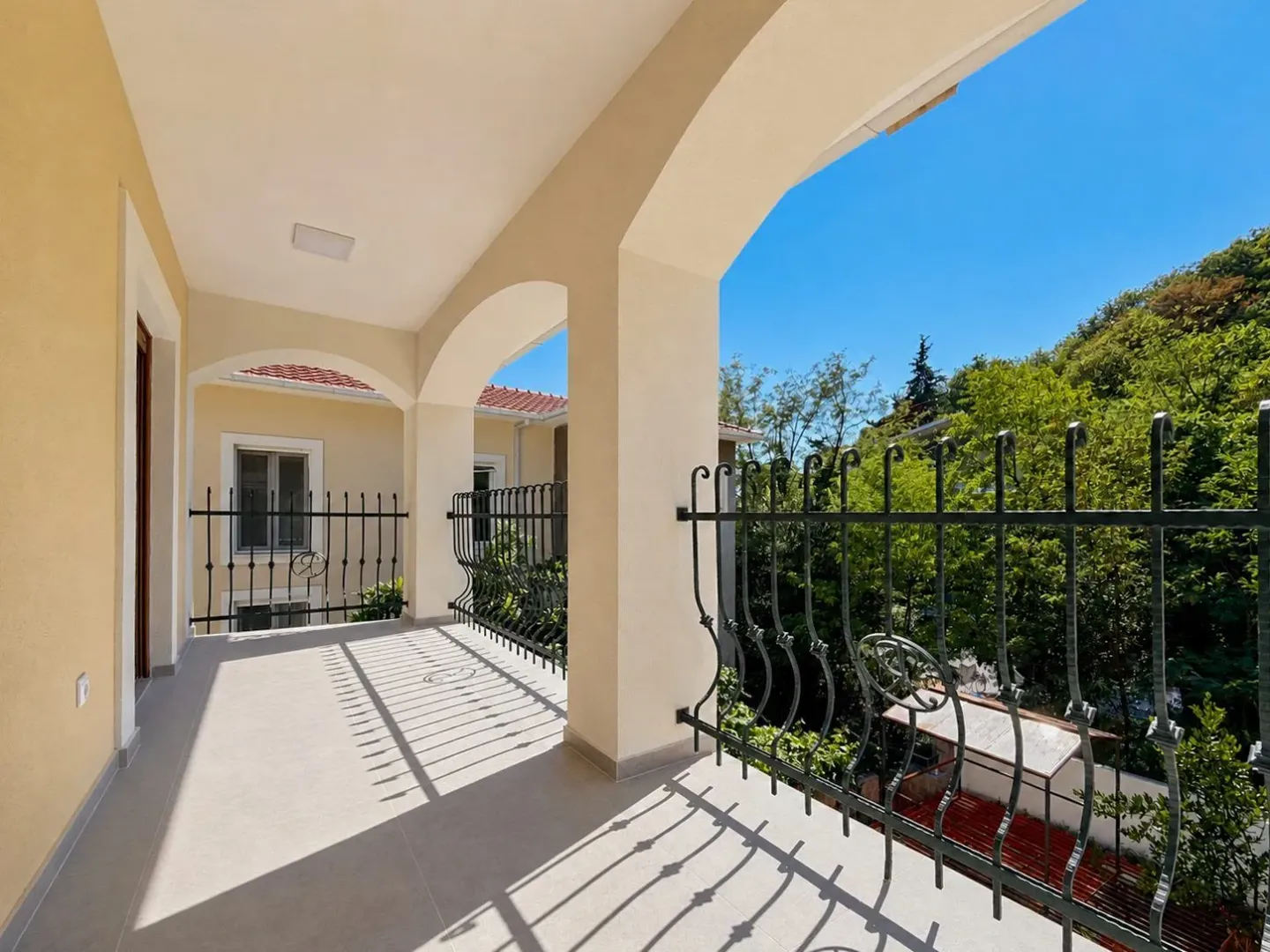 Sale, one bedroom apartment, 52m², Bečići, Budva