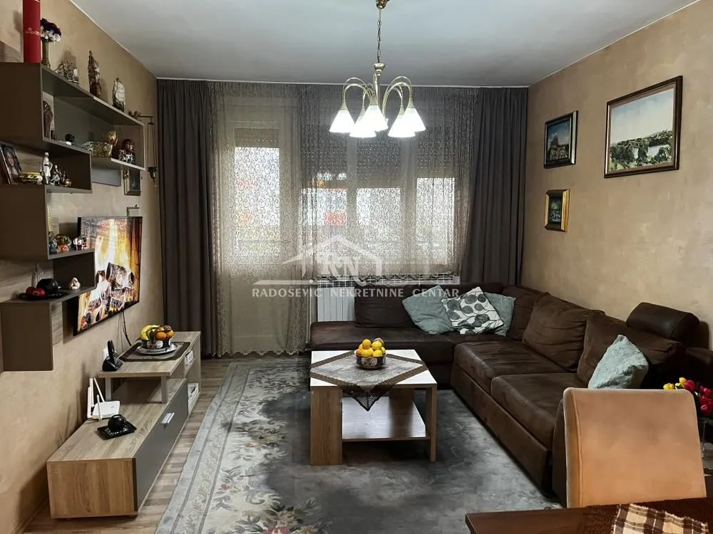 Sale, apartment, 110m², Karaburma, Palilula Sve Podlokacije